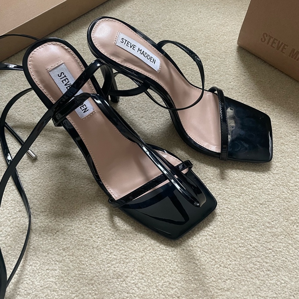 Steve Madden Black Patent Heels